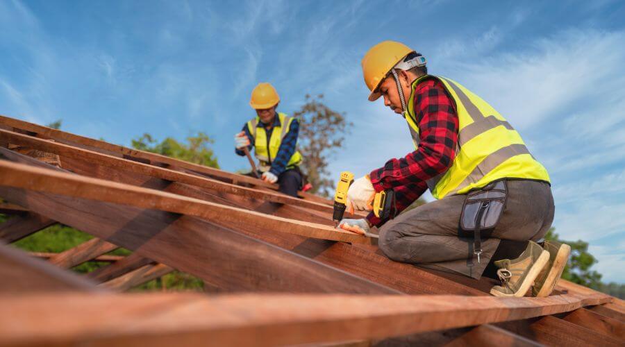 Professional Flat Roofing Installation services in Crawfordsville, IA